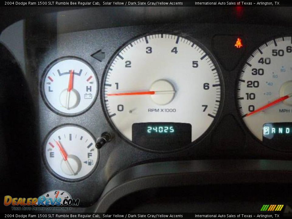 2004 Dodge Ram 1500 SLT Rumble Bee Regular Cab Solar Yellow / Dark Slate Gray/Yellow Accents Photo #31