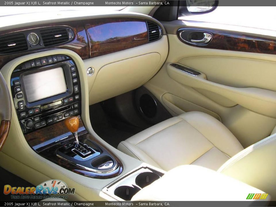 2005 Jaguar XJ XJ8 L Seafrost Metallic / Champagne Photo #10
