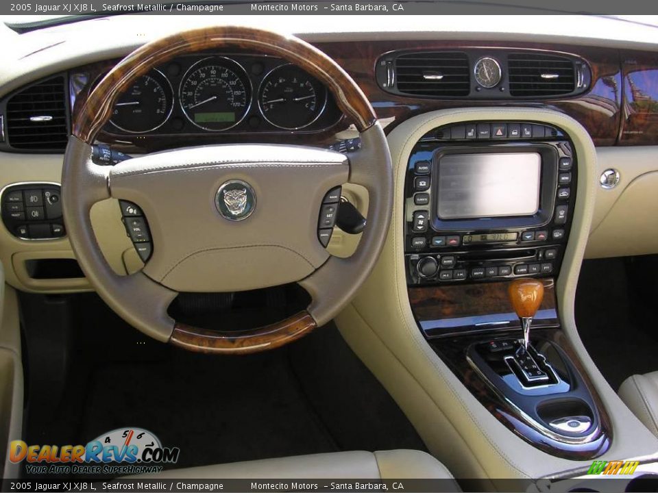 2005 Jaguar XJ XJ8 L Seafrost Metallic / Champagne Photo #11