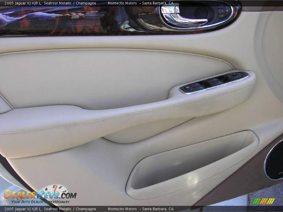 2005 Jaguar XJ XJ8 L Seafrost Metallic / Champagne Photo #12