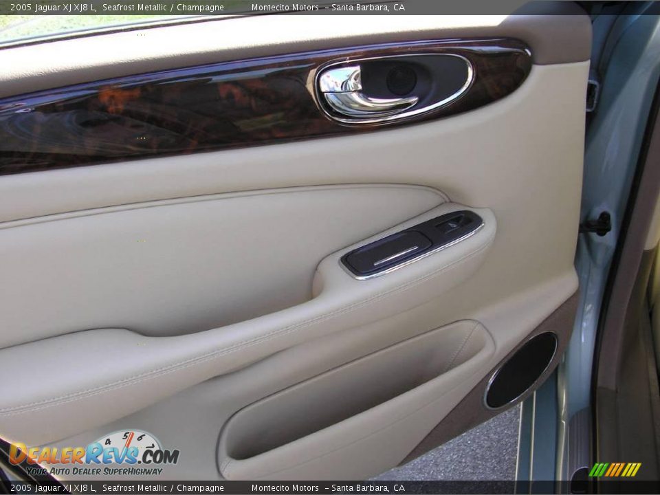 2005 Jaguar XJ XJ8 L Seafrost Metallic / Champagne Photo #15
