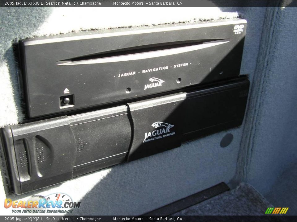 2005 Jaguar XJ XJ8 L Seafrost Metallic / Champagne Photo #21