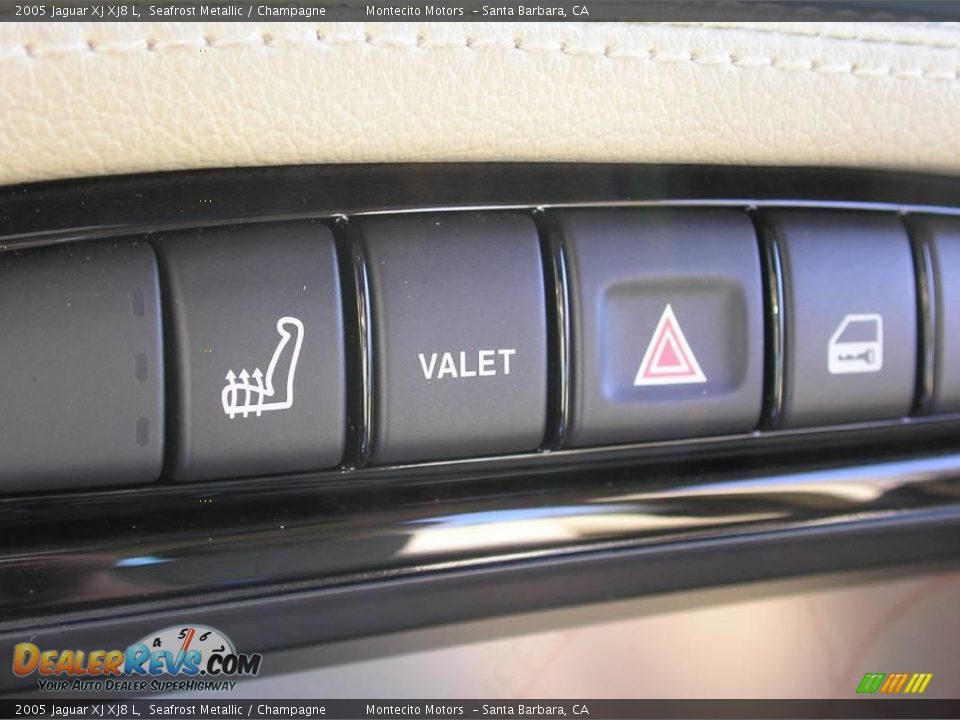 2005 Jaguar XJ XJ8 L Seafrost Metallic / Champagne Photo #24