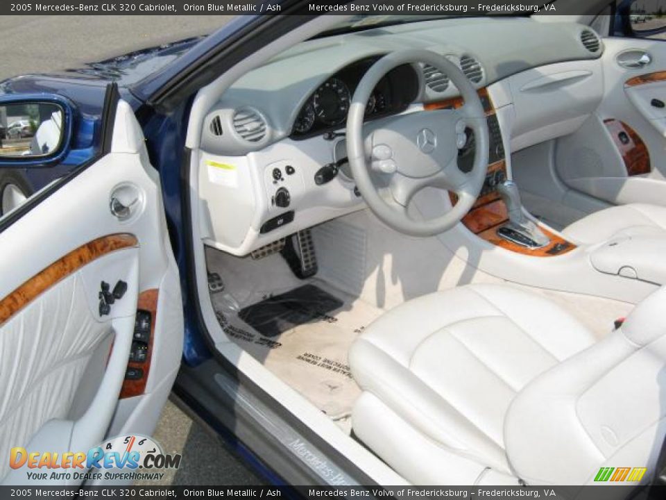 2005 Mercedes-Benz CLK 320 Cabriolet Orion Blue Metallic / Ash Photo #9