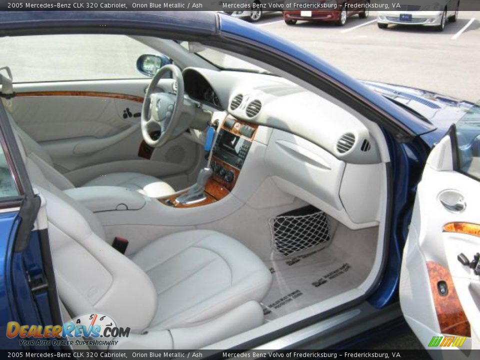 2005 Mercedes-Benz CLK 320 Cabriolet Orion Blue Metallic / Ash Photo #19