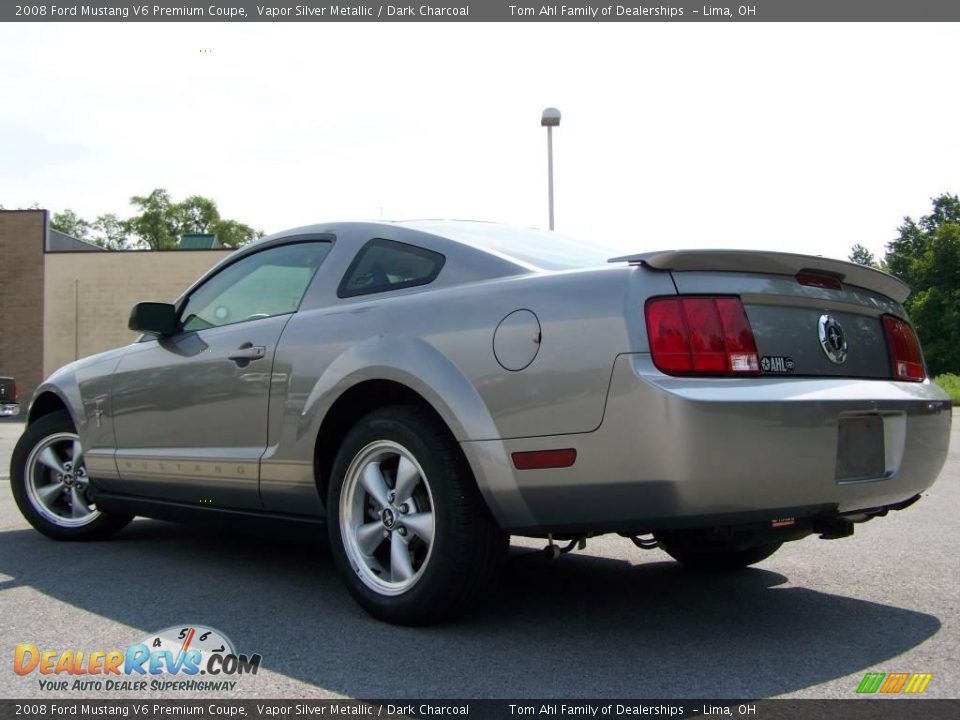 2008 Ford Mustang V6 Premium Coupe Vapor Silver Metallic / Dark Charcoal Photo #4