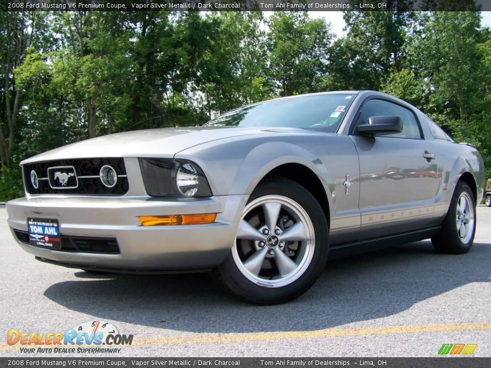 2008 Ford Mustang V6 Premium Coupe Vapor Silver Metallic / Dark Charcoal Photo #5