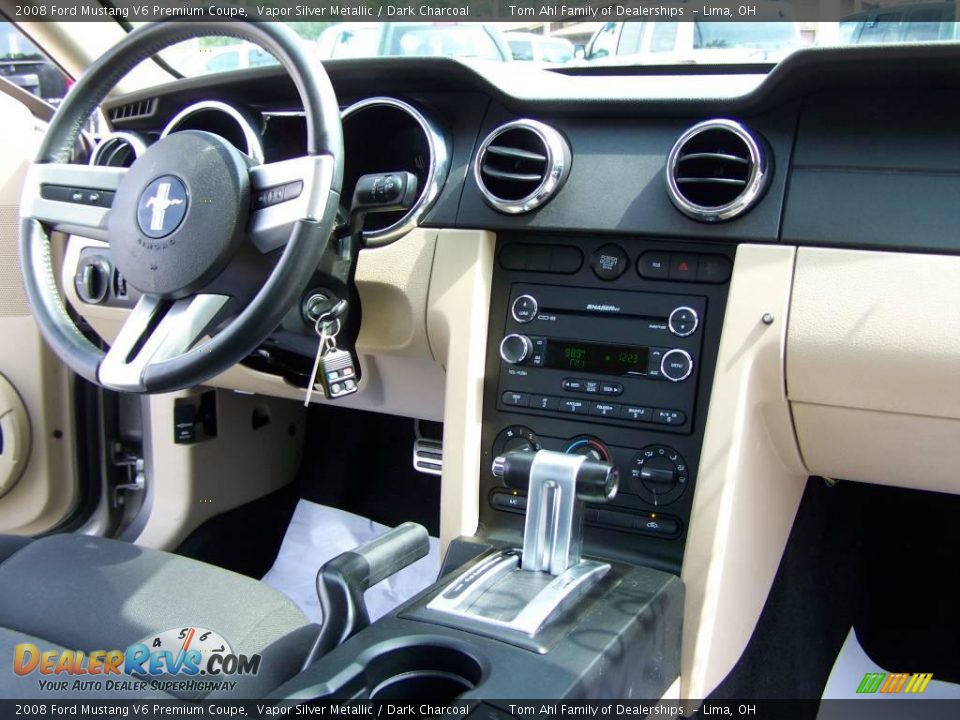 2008 Ford Mustang V6 Premium Coupe Vapor Silver Metallic / Dark Charcoal Photo #12