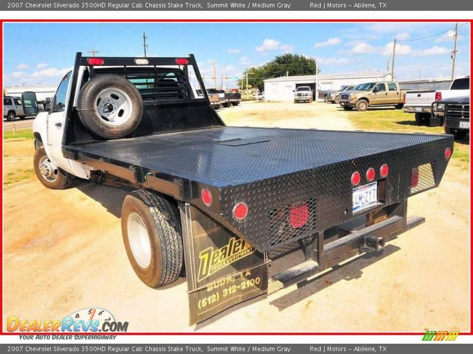 2007 Chevrolet Silverado 3500HD Regular Cab Chassis Stake Truck Summit White / Medium Gray Photo #3