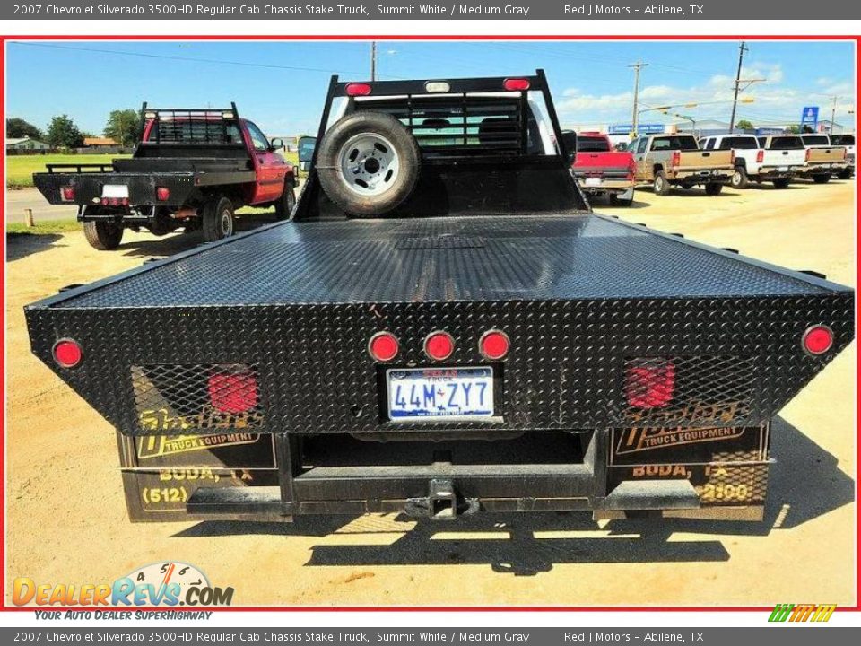 2007 Chevrolet Silverado 3500HD Regular Cab Chassis Stake Truck Summit White / Medium Gray Photo #4