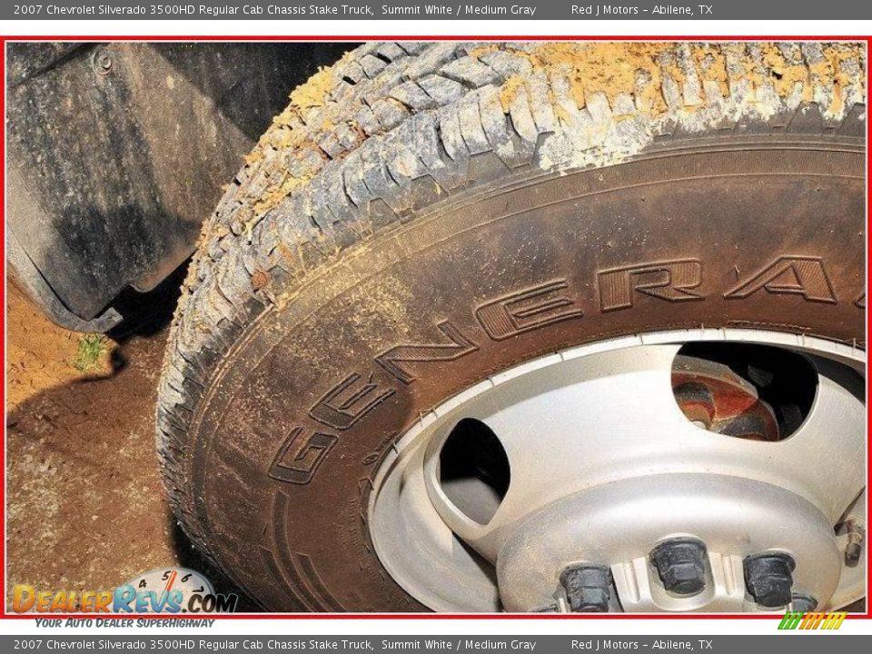2007 Chevrolet Silverado 3500HD Regular Cab Chassis Stake Truck Summit White / Medium Gray Photo #10
