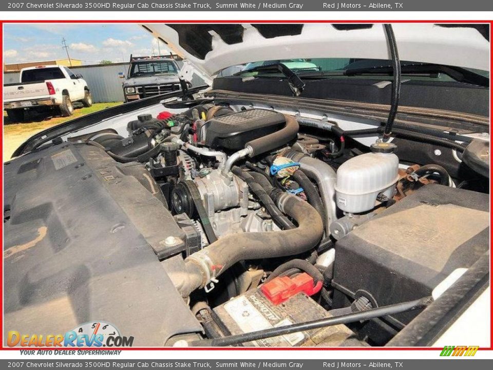 2007 Chevrolet Silverado 3500HD Regular Cab Chassis Stake Truck Summit White / Medium Gray Photo #22
