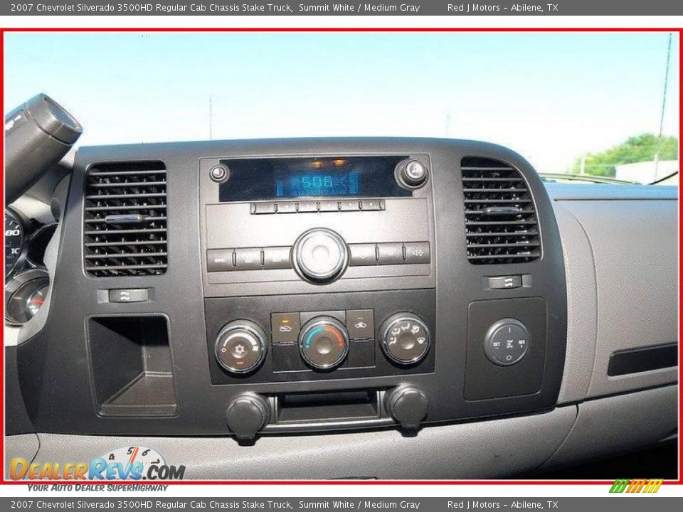 2007 Chevrolet Silverado 3500HD Regular Cab Chassis Stake Truck Summit White / Medium Gray Photo #23