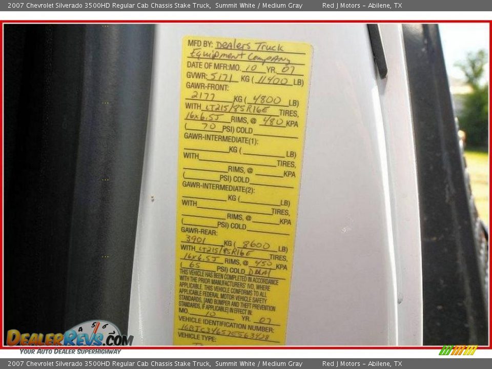 2007 Chevrolet Silverado 3500HD Regular Cab Chassis Stake Truck Summit White / Medium Gray Photo #28