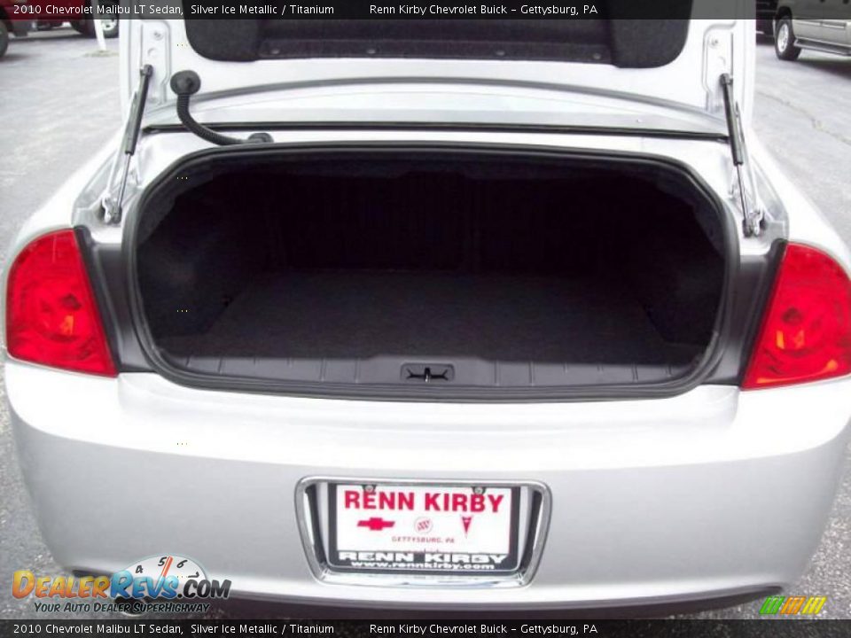 2010 Chevrolet Malibu LT Sedan Silver Ice Metallic / Titanium Photo #8