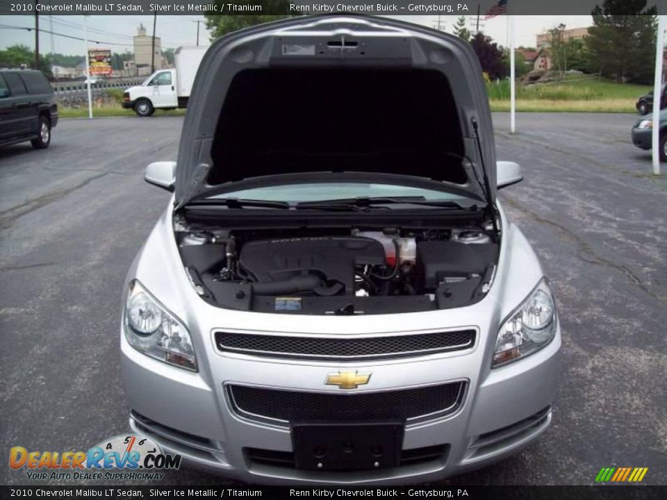 2010 Chevrolet Malibu LT Sedan Silver Ice Metallic / Titanium Photo #10