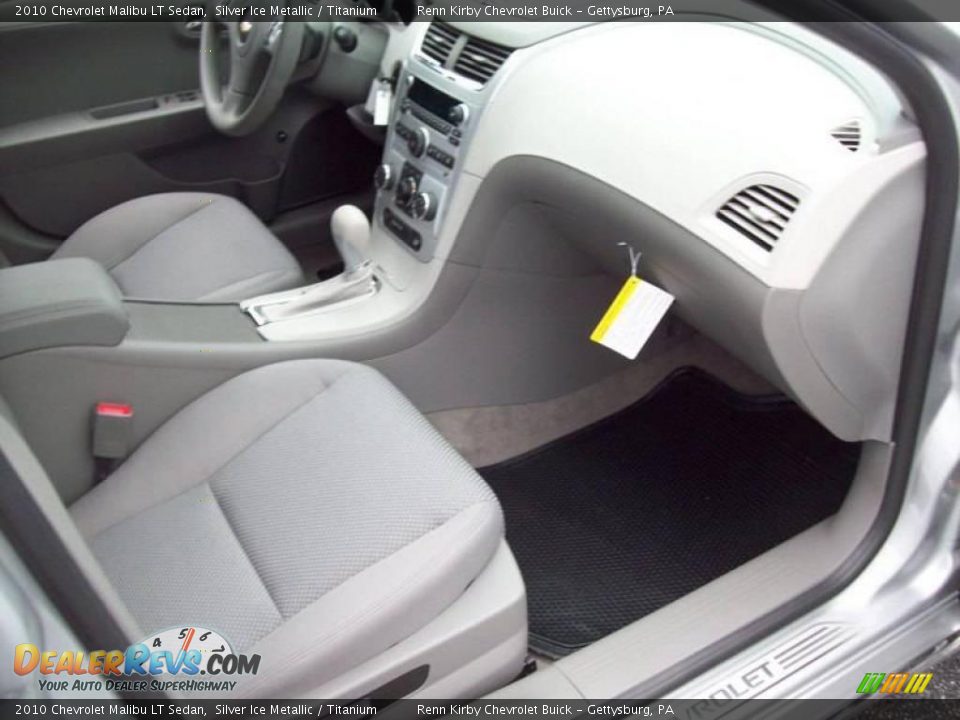2010 Chevrolet Malibu LT Sedan Silver Ice Metallic / Titanium Photo #13