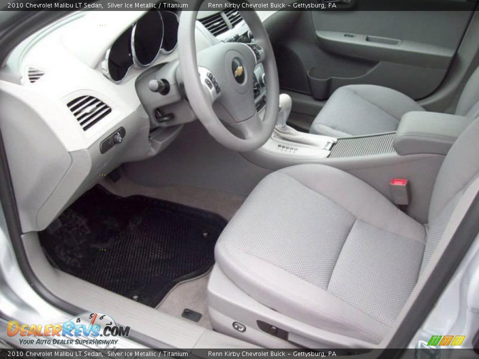 2010 Chevrolet Malibu LT Sedan Silver Ice Metallic / Titanium Photo #14