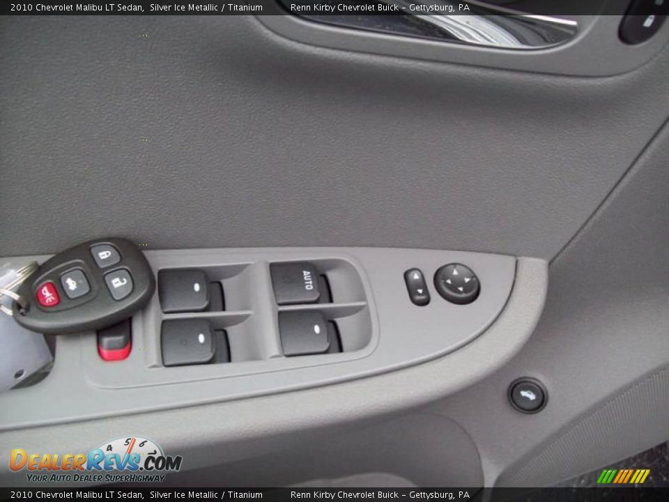 2010 Chevrolet Malibu LT Sedan Silver Ice Metallic / Titanium Photo #15