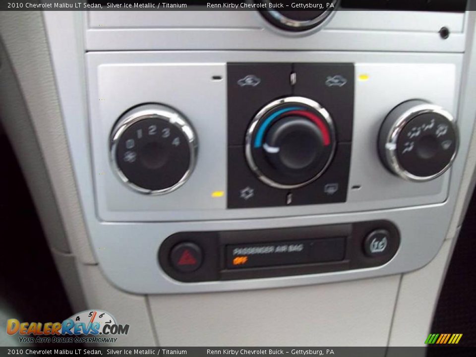 2010 Chevrolet Malibu LT Sedan Silver Ice Metallic / Titanium Photo #20