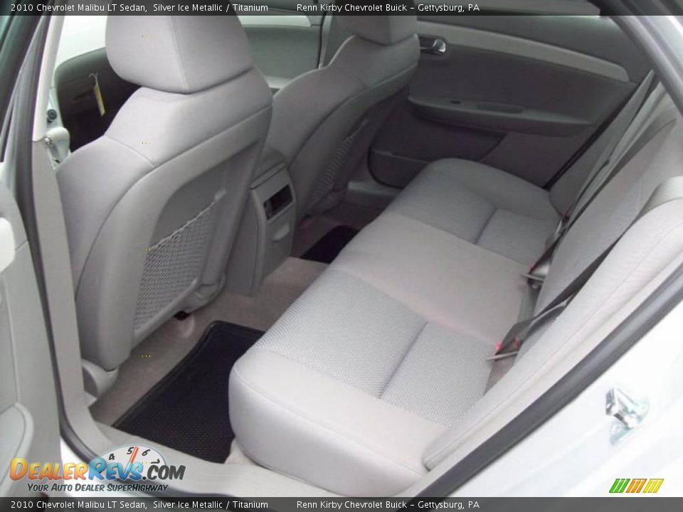 2010 Chevrolet Malibu LT Sedan Silver Ice Metallic / Titanium Photo #23