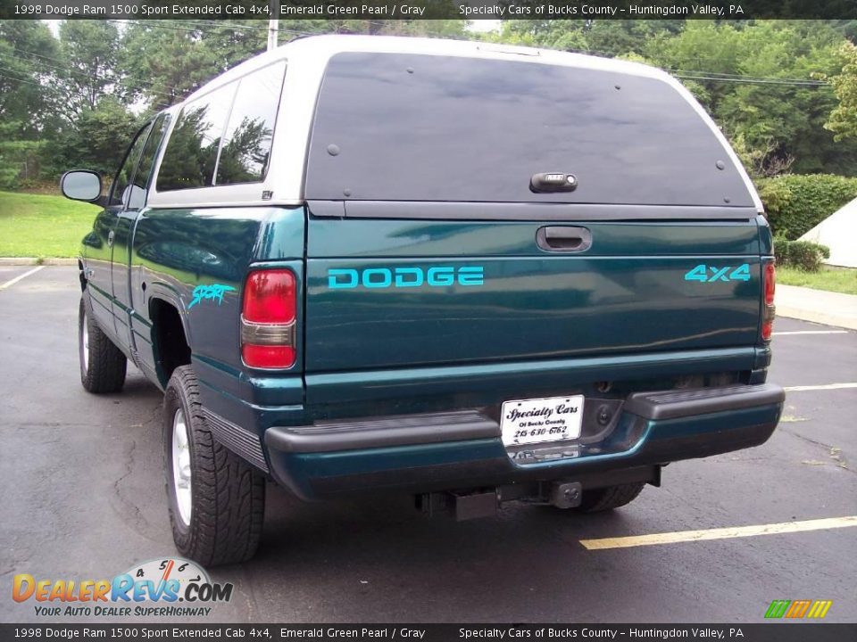 1998 Dodge Ram 1500 Sport Extended Cab 4x4 Emerald Green Pearl / Gray Photo #9