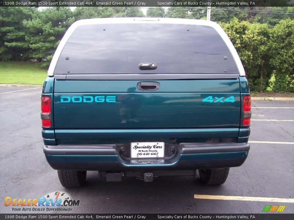 1998 Dodge Ram 1500 Sport Extended Cab 4x4 Emerald Green Pearl / Gray Photo #10