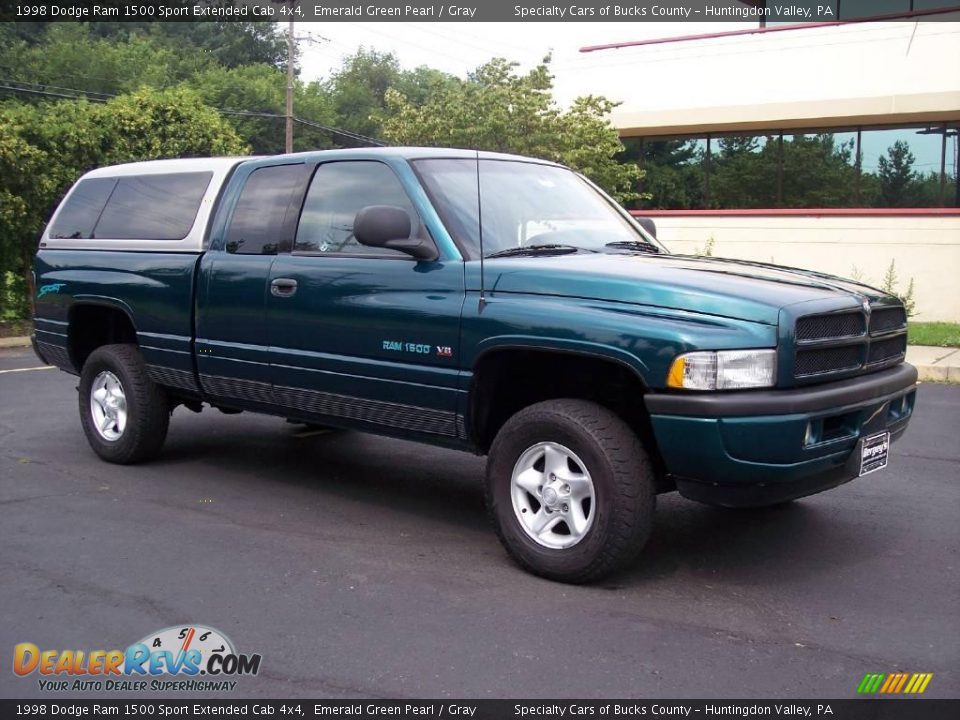 1998 Dodge Ram 1500 Sport Extended Cab 4x4 Emerald Green Pearl / Gray Photo #19