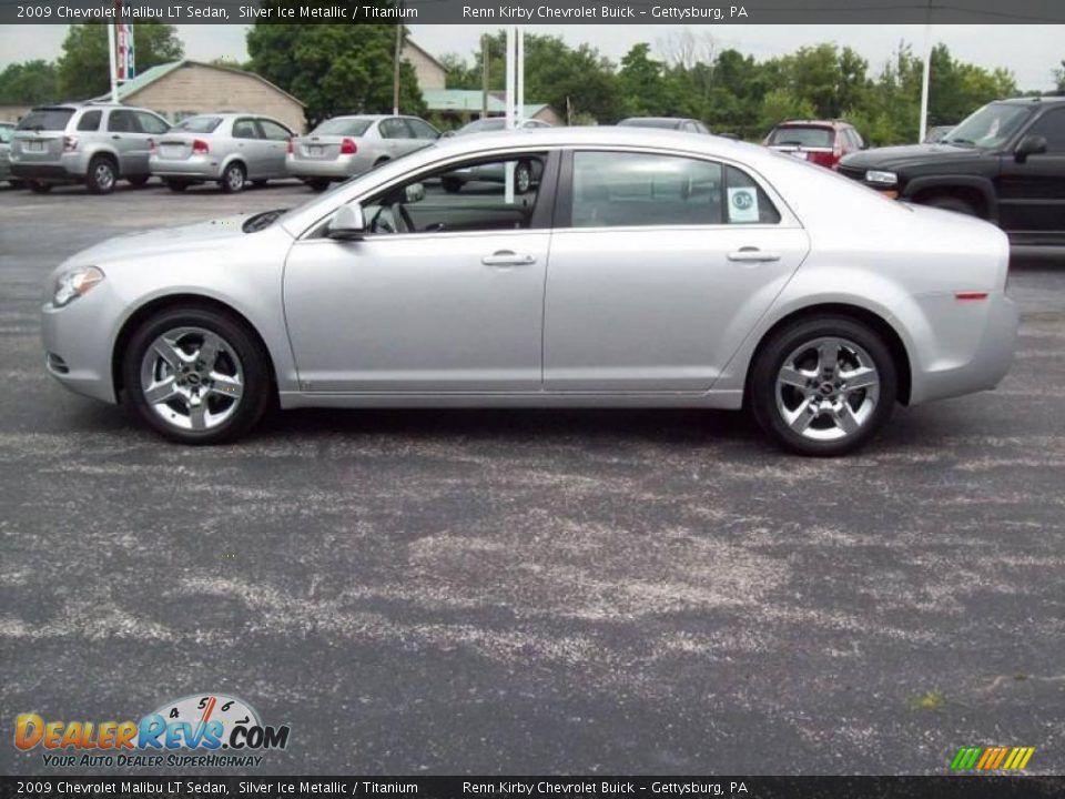 2009 Chevrolet Malibu LT Sedan Silver Ice Metallic / Titanium Photo #6