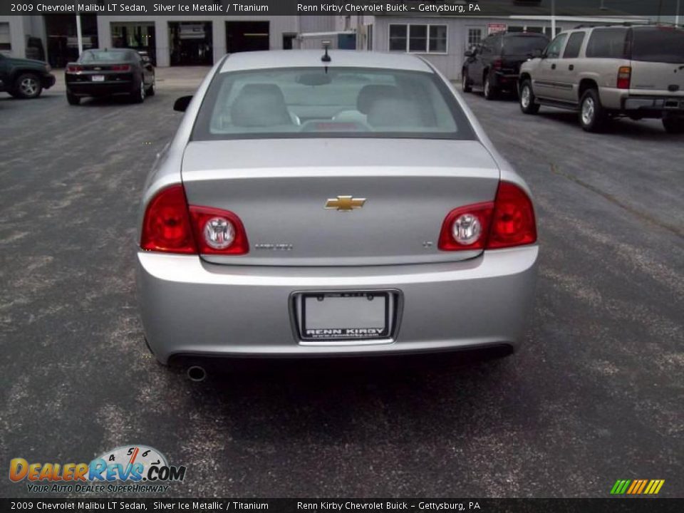 2009 Chevrolet Malibu LT Sedan Silver Ice Metallic / Titanium Photo #7