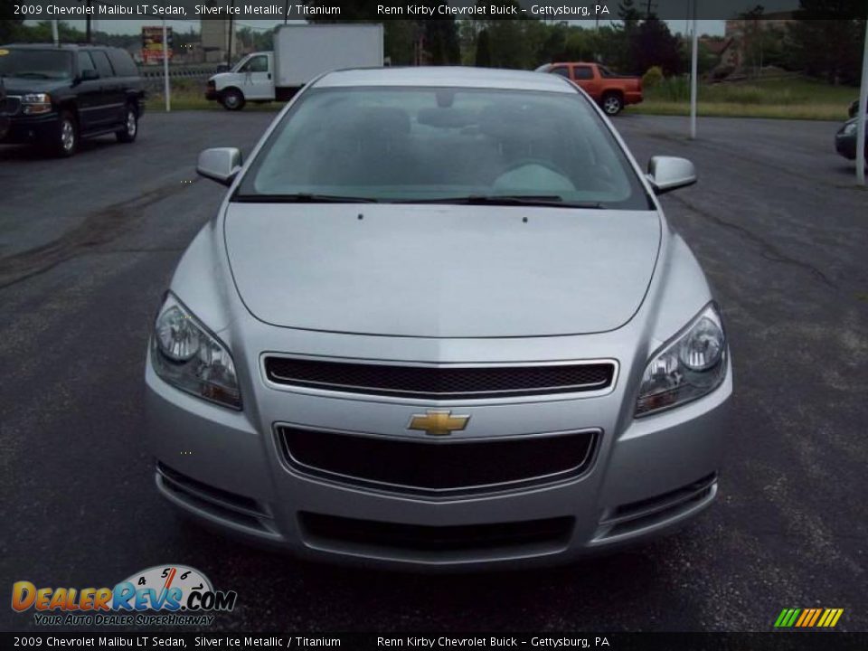 2009 Chevrolet Malibu LT Sedan Silver Ice Metallic / Titanium Photo #11