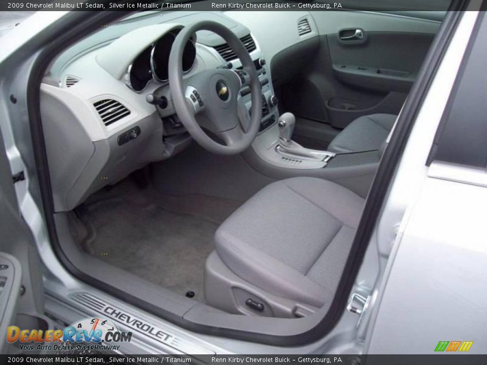 2009 Chevrolet Malibu LT Sedan Silver Ice Metallic / Titanium Photo #14
