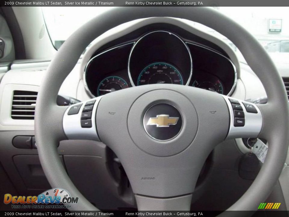 2009 Chevrolet Malibu LT Sedan Silver Ice Metallic / Titanium Photo #18