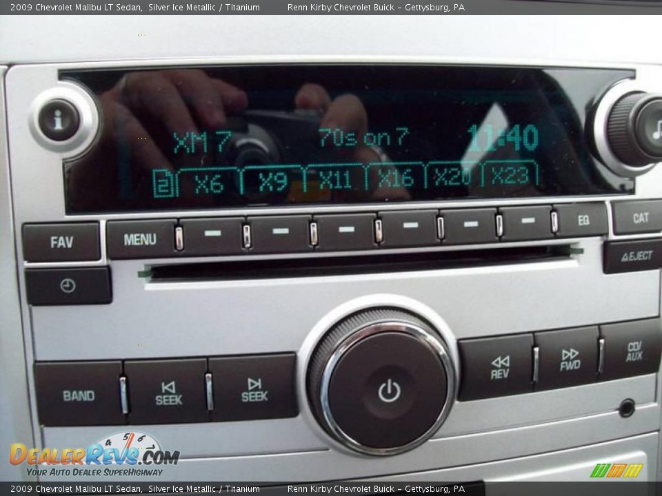 2009 Chevrolet Malibu LT Sedan Silver Ice Metallic / Titanium Photo #19
