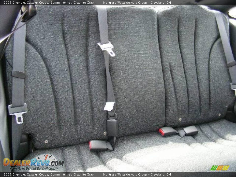 2005 Chevrolet Cavalier Coupe Summit White / Graphite Gray Photo #12