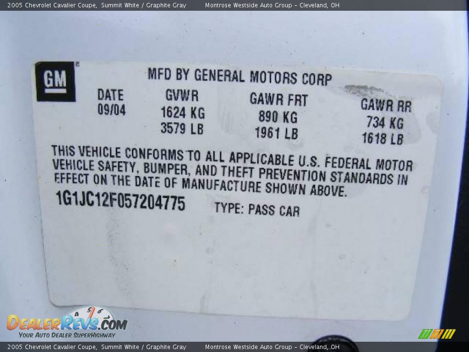 2005 Chevrolet Cavalier Coupe Summit White / Graphite Gray Photo #28