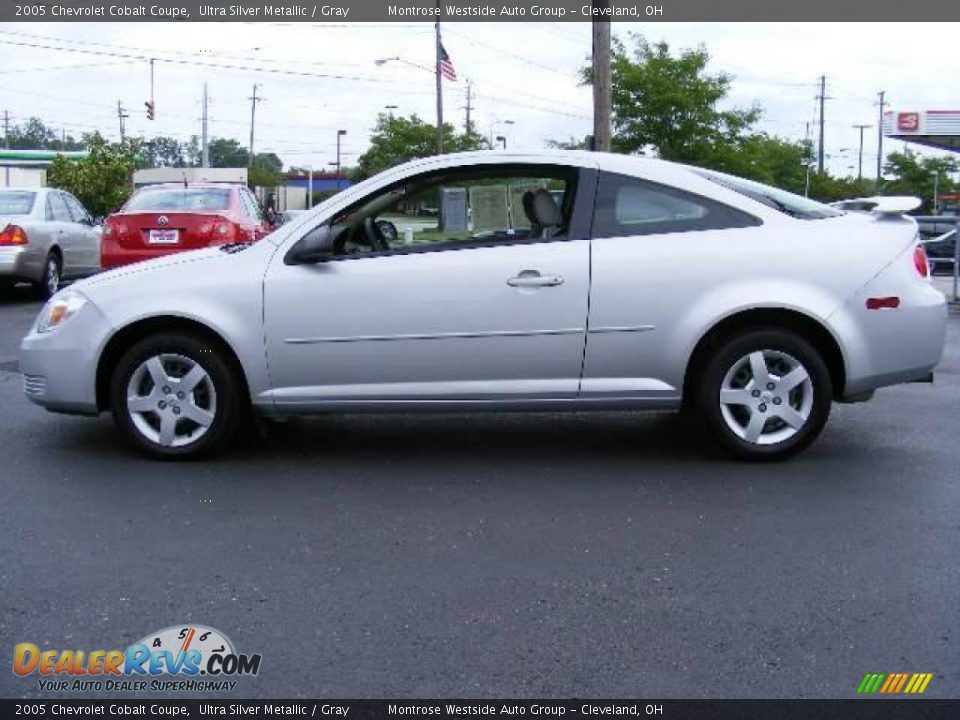 2005 Chevrolet Cobalt Coupe Ultra Silver Metallic / Gray Photo #2