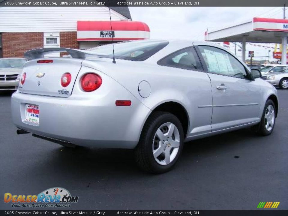 2005 Chevrolet Cobalt Coupe Ultra Silver Metallic / Gray Photo #5