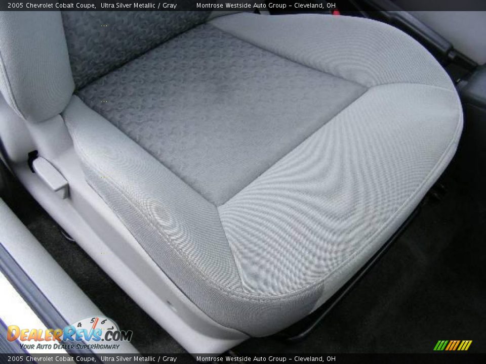 2005 Chevrolet Cobalt Coupe Ultra Silver Metallic / Gray Photo #14