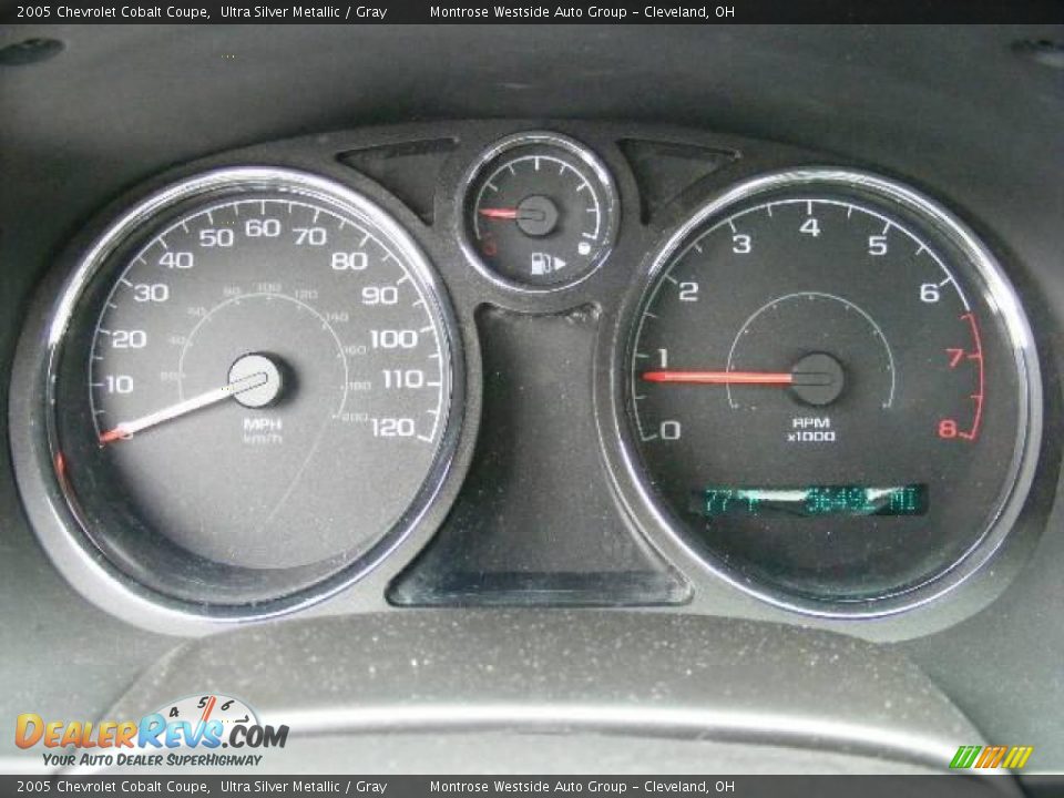 2005 Chevrolet Cobalt Coupe Ultra Silver Metallic / Gray Photo #17
