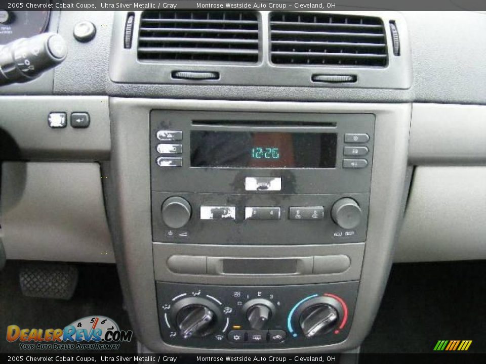 2005 Chevrolet Cobalt Coupe Ultra Silver Metallic / Gray Photo #19