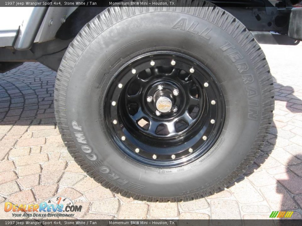 1997 Jeep Wrangler Sport 4x4 Stone White / Tan Photo #5
