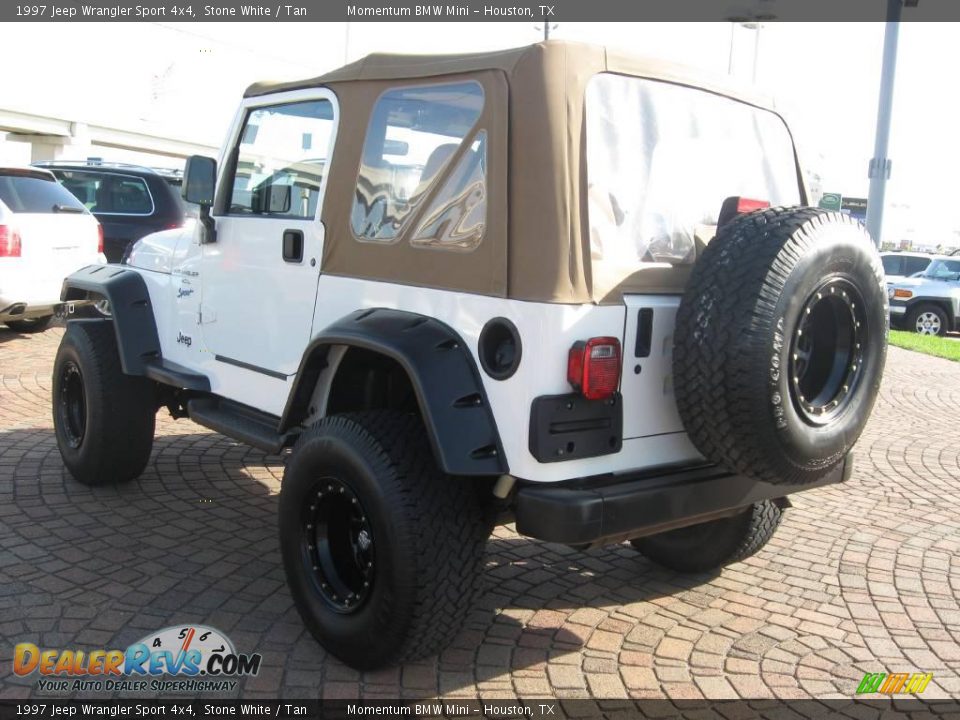 1997 Jeep Wrangler Sport 4x4 Stone White / Tan Photo #8
