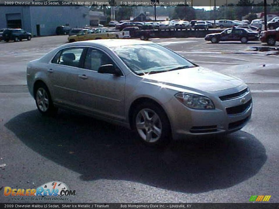 2009 Chevrolet Malibu LS Sedan Silver Ice Metallic / Titanium Photo #3