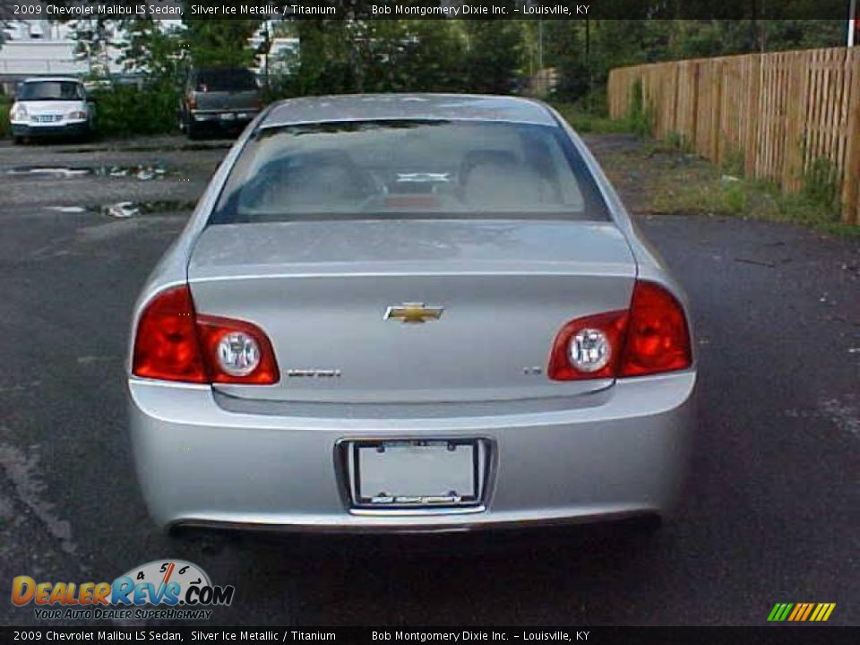 2009 Chevrolet Malibu LS Sedan Silver Ice Metallic / Titanium Photo #8