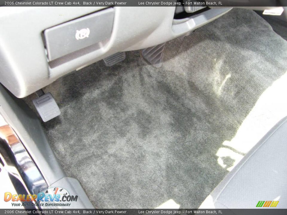 2006 Chevrolet Colorado LT Crew Cab 4x4 Black / Very Dark Pewter Photo #16