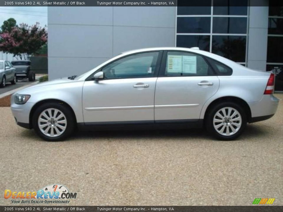2005 Volvo S40 2.4i Silver Metallic / Off Black Photo #3