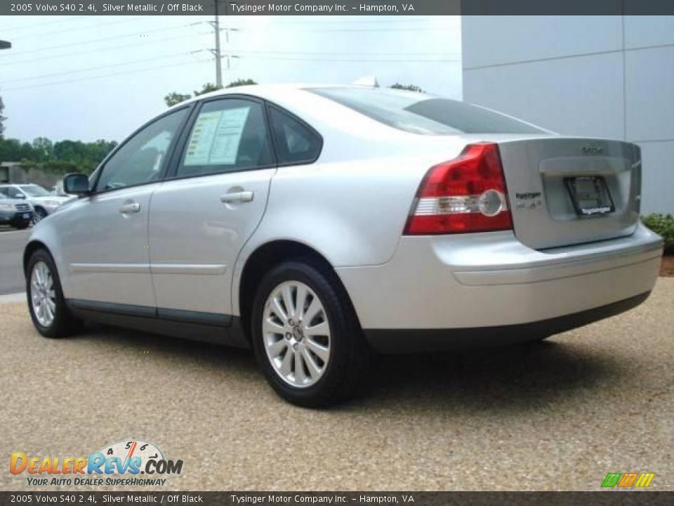 2005 Volvo S40 2.4i Silver Metallic / Off Black Photo #4