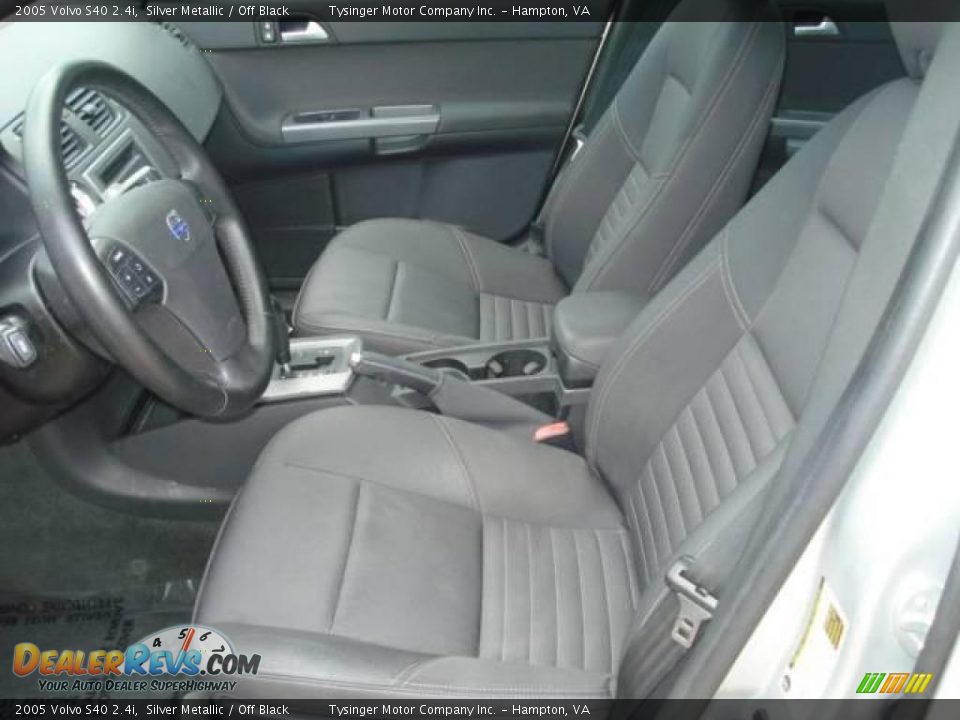 2005 Volvo S40 2.4i Silver Metallic / Off Black Photo #8