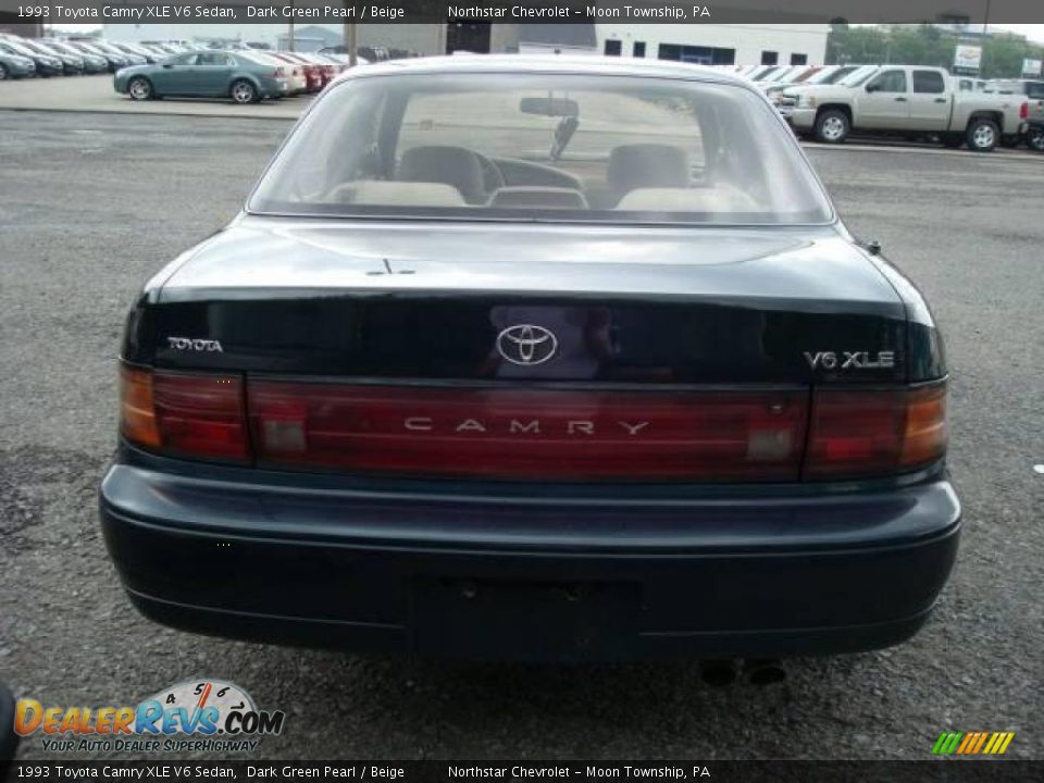 1993 Toyota Camry XLE V6 Sedan Dark Green Pearl / Beige Photo #3